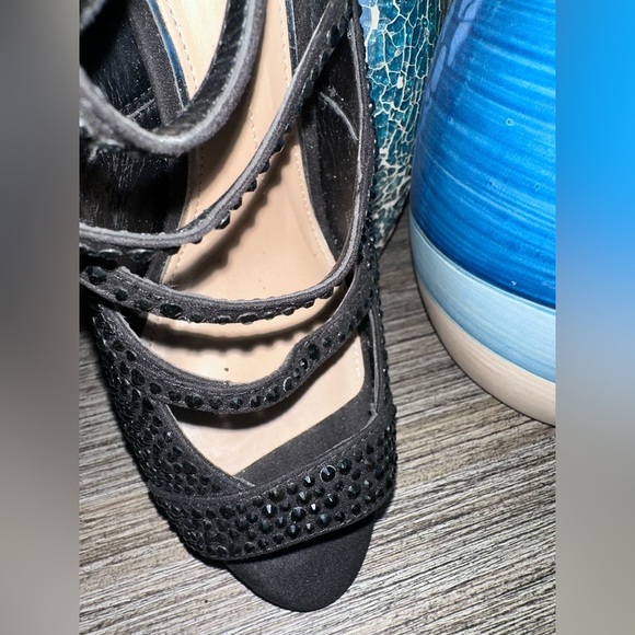 Gianni Bini Black Heels - Picture 5 of 9